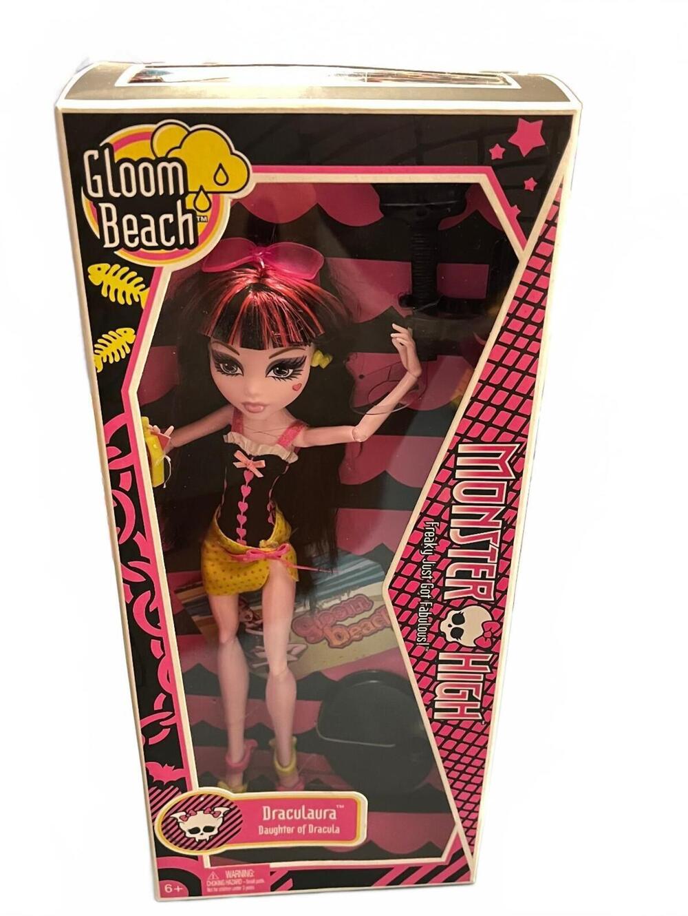 Mattel Monster High Doll Gloom Beach Draculaura NIB
